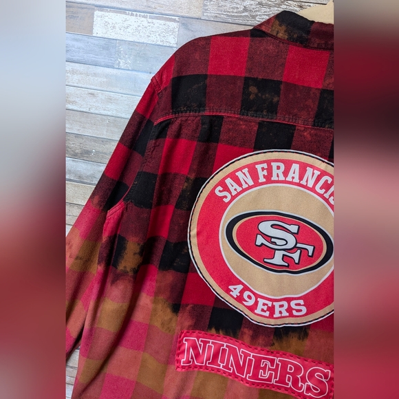San Francisco 49ers Upcycled Dip Dye Bleach Flannel Shirt - Picture 7 of 15